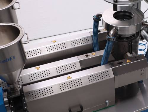 screw-barrel-shields-test-extruder EM LabEx test extruder shields on screws